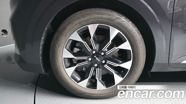 Kia Carnival (IV) Gasoline 7-Seater Noblesse 2022 — фото 5