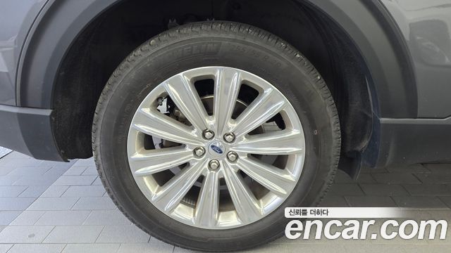 Ford Explorer (VI) 2.3 LimIted 4WD 2021 — фото 5