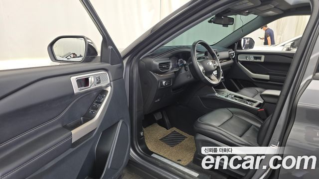Ford Explorer (VI) 2.3 LimIted 4WD 2021 — фото 10