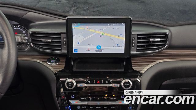 Ford Explorer (VI) 2.3 LimIted 4WD 2021 — фото 12