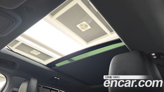 Ford Explorer (VI) 2.3 LimIted 4WD 2021 — фото 15