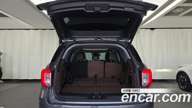 Ford Explorer (VI) 2.3 LimIted 4WD 2021 — фото 20