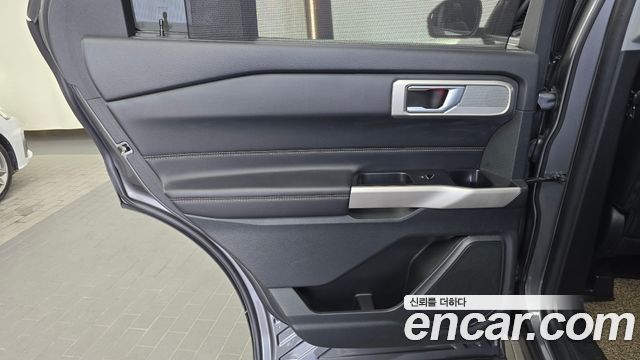 Ford Explorer (VI) 2.3 LimIted 4WD 2021 — фото 25