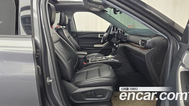 Ford Explorer (VI) 2.3 LimIted 4WD 2021 — фото 26
