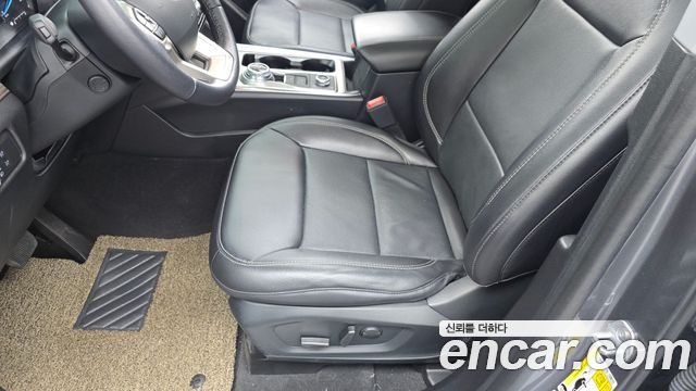 Ford Explorer (VI) 2.3 LimIted 4WD 2021 — фото 30