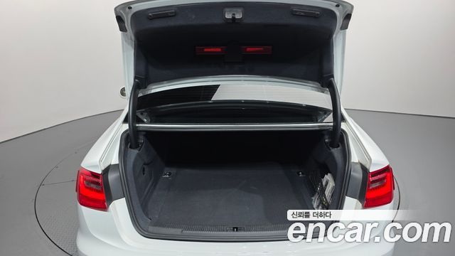 Audi A6 2.0 TDI Dynamic C7 2013 — фото 20