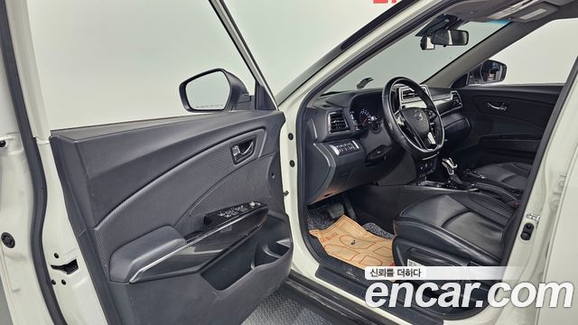 KG Mobility (SsangYong) Very New Tivoli Gasoline 1.5 2WD V3 2022 — фото 10