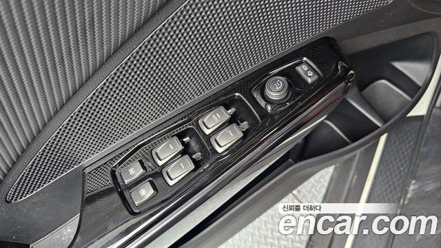 KG Mobility (SsangYong) Very New Tivoli Gasoline 1.5 2WD V3 2022 — фото 19