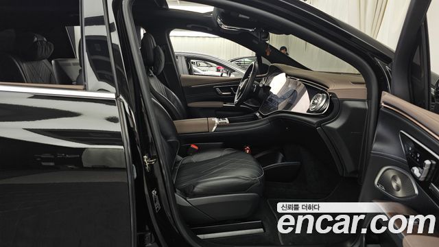 Mercedes-Benz EQS SUV (X296) EQS580 4MATIC 2023 — фото 11
