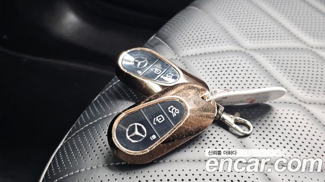 Mercedes-Benz EQS SUV (X296) EQS580 4MATIC 2023 — фото 16