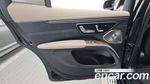 Mercedes-Benz EQS SUV (X296) EQS580 4MATIC 2023 — фото 25