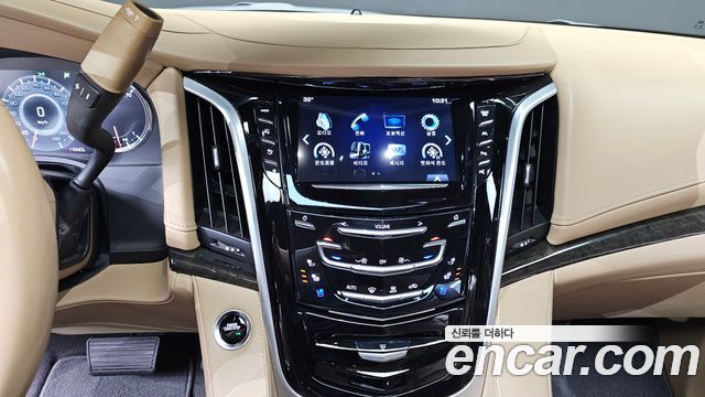 Cadillac Escalade 6.2 4th 2020 — фото 14