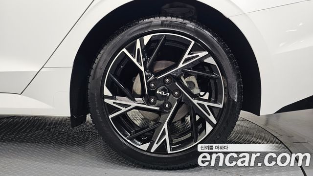 Kia K5 (III) 2.0 Prestige 2024 — фото 27