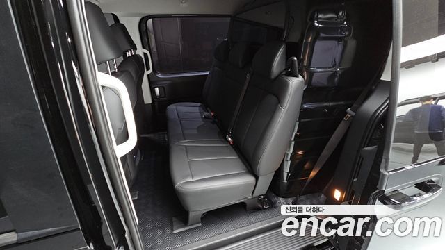 Hyundai Staria HEV 1.6 Cargo 5-Seater Modern 2025 — фото 16