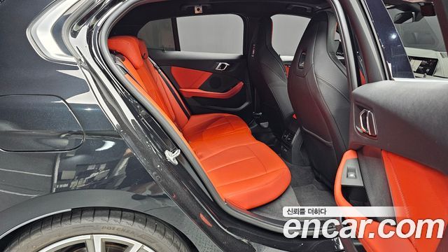 BMW 1 Series (F40) M135i xDrive 2024 — фото 12