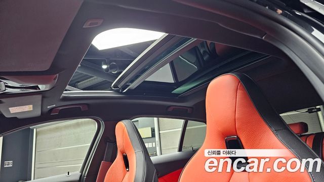 BMW 1 Series (F40) M135i xDrive 2024 — фото 19