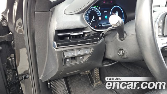 Genesis G80 (RG3) Gasoline 2.5 Turbo AWD 2022 — фото 28