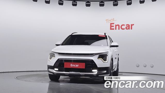 Kia Niro Signature 2022 — фото 3