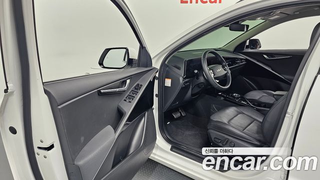 Kia Niro Signature 2022 — фото 10