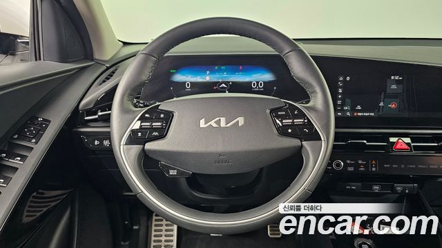 Kia Niro Signature 2022 — фото 13