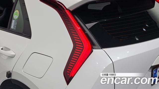 Kia Niro Signature 2022 — фото 23