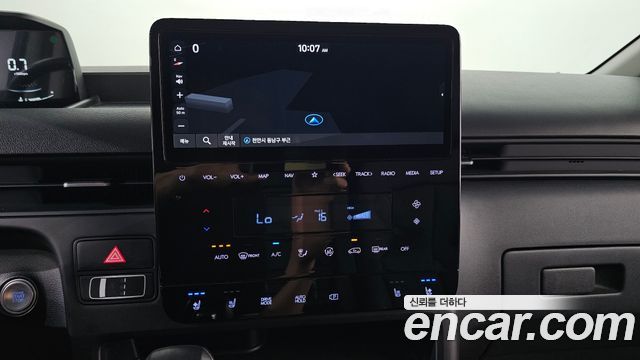 Hyundai Staria L3.5 Cargo 5-Seater Modern 2024 — фото 13