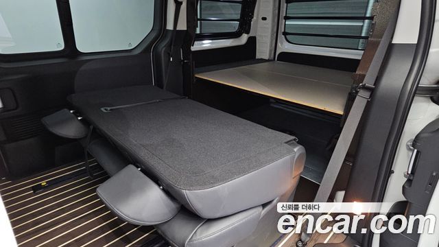 Hyundai Staria L3.5 Cargo 5-Seater Modern 2024 — фото 16