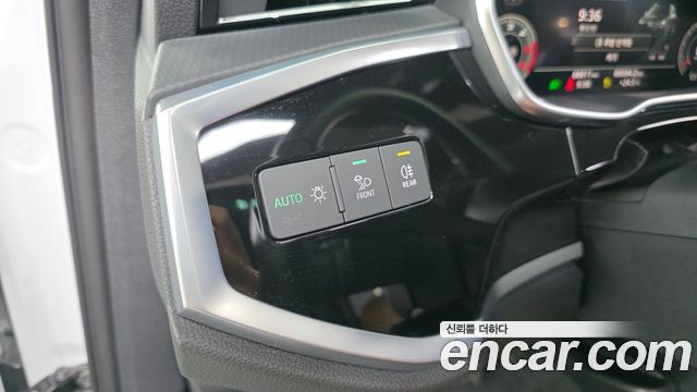 Audi Q3 (F3) 35 TDI Premium 2023 — фото 14