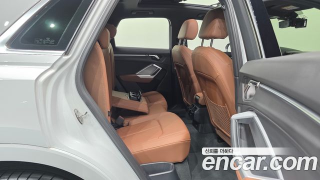 Audi Q3 (F3) 35 TDI Premium 2023 — фото 19
