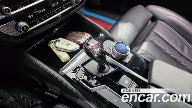 BMW 5 Series (G30) 520i M Sport 2020 — фото 9
