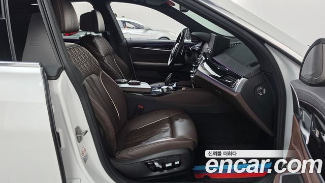 BMW 6 Series GT (G32) 630i xDrive M Sport 2022 — фото 10