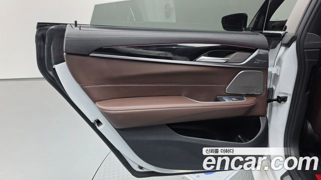 BMW 6 Series GT (G32) 630i xDrive M Sport 2022 — фото 30