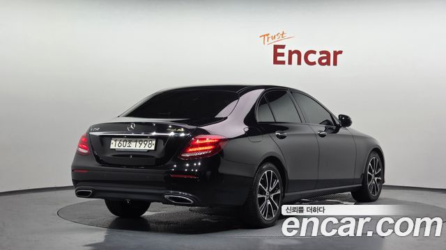 Mercedes-Benz E-Class (W213) E250 Avantgarde 2020 — фото 2