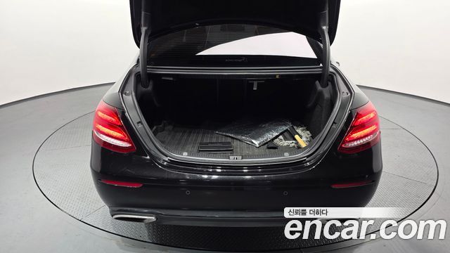 Mercedes-Benz E-Class (W213) E250 Avantgarde 2020 — фото 20