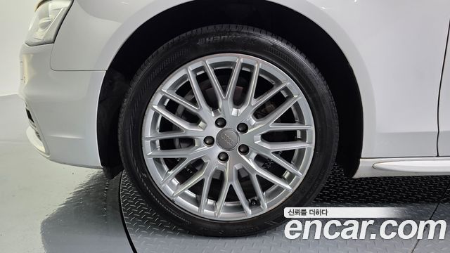 Audi A4 35 TDI Quattro Dynamic B8 2016 — фото 5