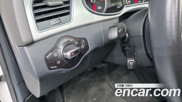 Audi A4 35 TDI Quattro Dynamic B8 2016 — фото 17