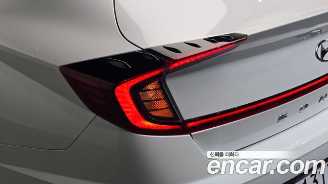 Hyundai Sonata (DN8) 2.0 Premium Plus 2022 — фото 23