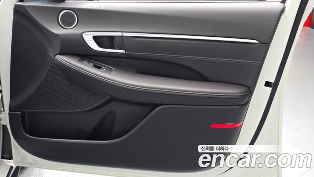 Hyundai Sonata (DN8) 2.0 Premium Plus 2022 — фото 25