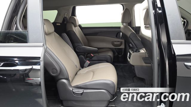 Kia Carnival (IV) Diesel 9-Seater Prestige 2025 — фото 11