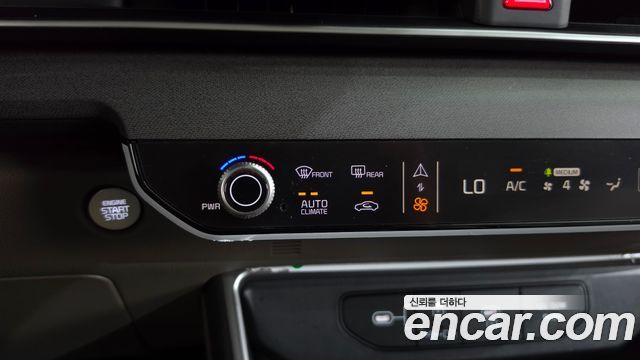 Kia Carnival (IV) Diesel 9-Seater Prestige 2025 — фото 17