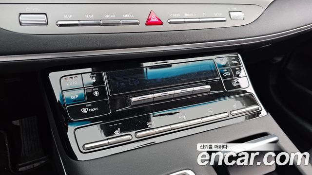 Hyundai Grandeur (IG) 3.0 LPi Rent Car Modern 2022 — фото 17