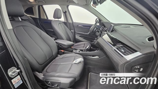 BMW X1 (F48) xDrive 20i xLine 2022 — фото 10