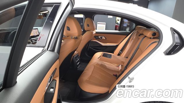 BMW 3 Series (G20) 320i M Sport 2024 — фото 12