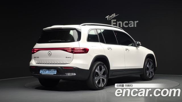 Mercedes-Benz EQB (X243) EQB300 4MATIC Progressive 2026 — фото 2