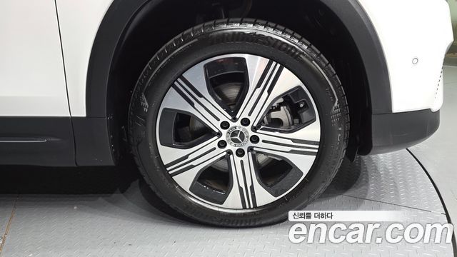 Mercedes-Benz EQB (X243) EQB300 4MATIC Progressive 2026 — фото 5