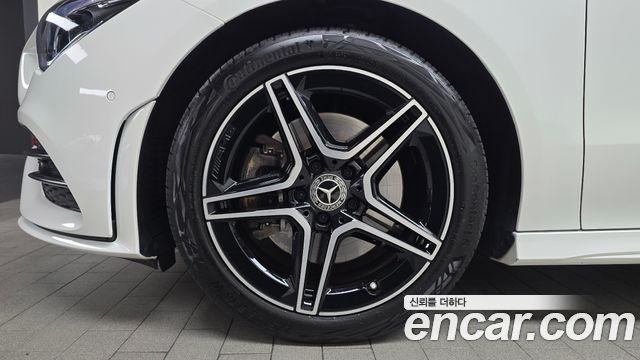 Mercedes-Benz CLA-Class (C118) CLA250 4MATIC 2023 — фото 5