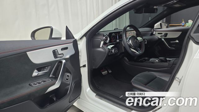 Mercedes-Benz CLA-Class (C118) CLA250 4MATIC 2023 — фото 10