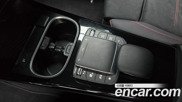 Mercedes-Benz CLA-Class (C118) CLA250 4MATIC 2023 — фото 17