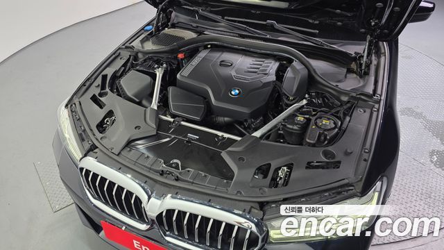 BMW 5 Series (G30) 520i M Sport 2022 — фото 6