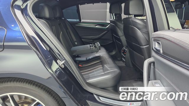 BMW 5 Series (G30) 520i M Sport 2022 — фото 12